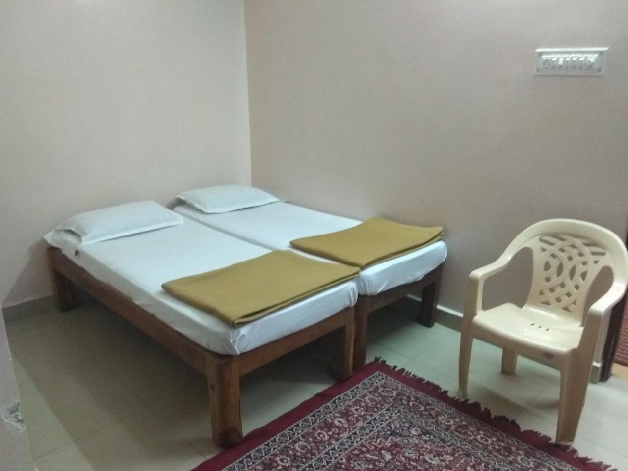 Apoorva Residency Hotel บังกาลอร์ ภายนอก รูปภาพ