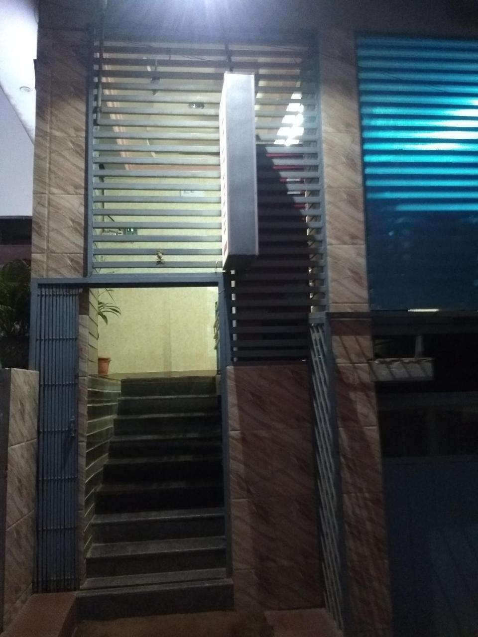 Apoorva Residency Hotel บังกาลอร์ ภายนอก รูปภาพ