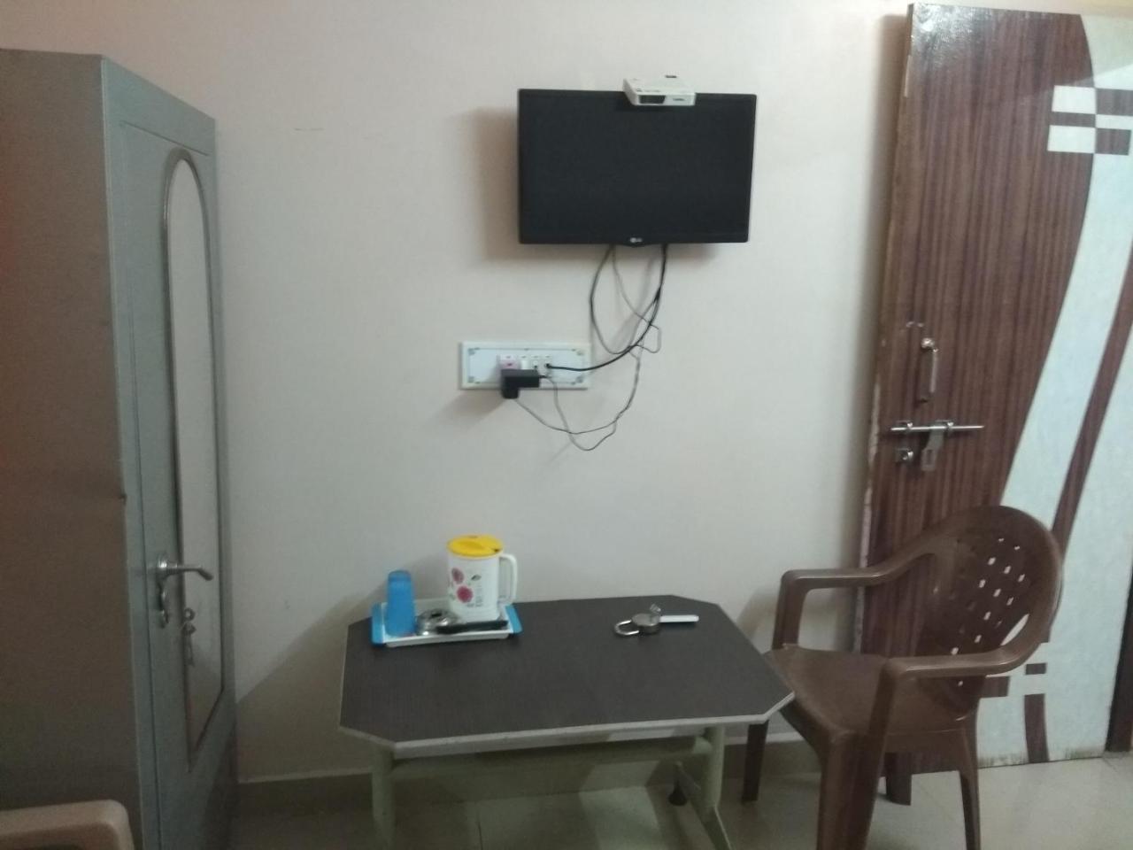 Apoorva Residency Hotel บังกาลอร์ ภายนอก รูปภาพ