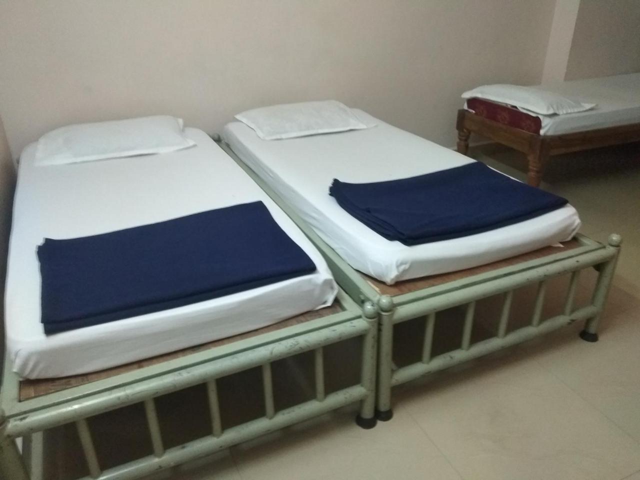 Apoorva Residency Hotel บังกาลอร์ ภายนอก รูปภาพ