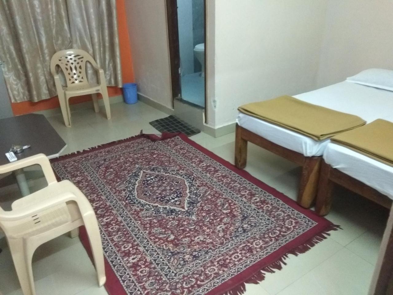 Apoorva Residency Hotel บังกาลอร์ ภายนอก รูปภาพ
